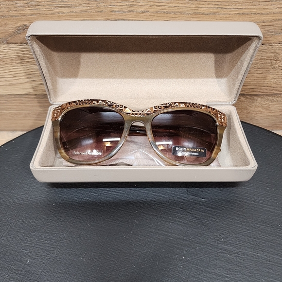 BCBGMAXAZR​IA Indulge Brown Horn 54 19 135 - Tortoise with Bling - Picture 3 of 9